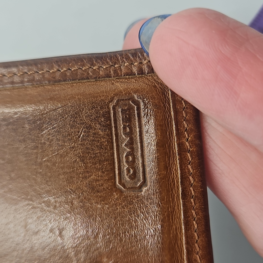 Vintage Coach Small Distressed Brown Wallet - Picture 6 of 10